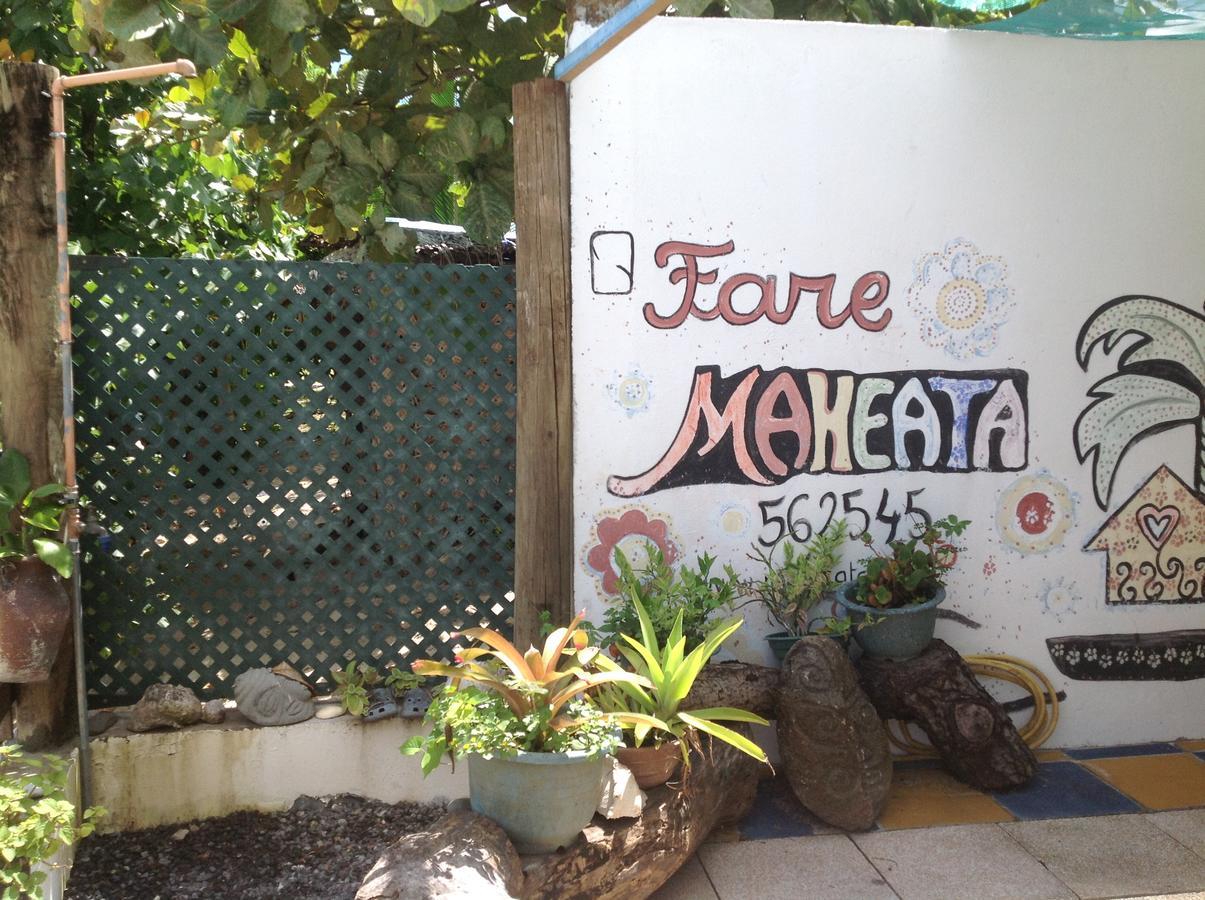Fare Maheata Hotel Pihaena Bagian luar foto